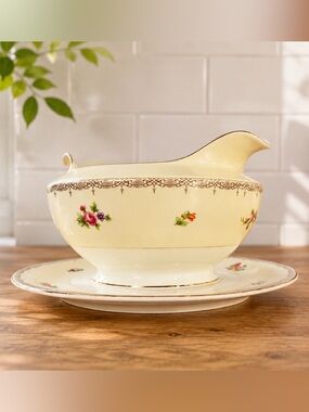 Vintage Japan Floral Gravy Boat with Underplate | Gold Trim Serving Dish